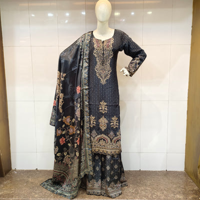 Embroidered traditional outfit 