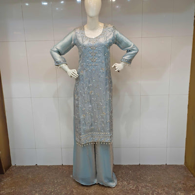 Straight suits with palazzo in blue adorned with hand embroidery.